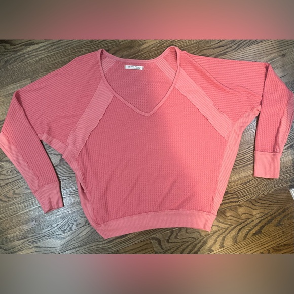 We The Free Woman’s VNeck Shirt - Picture 7 of 7